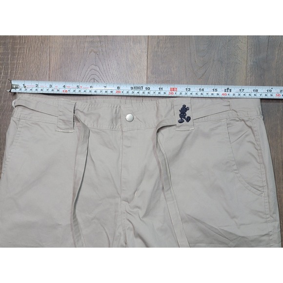 Disneyland Resort Tan Khaki Mickey Mouse Cropped Cargo Capri Pants Mens XL